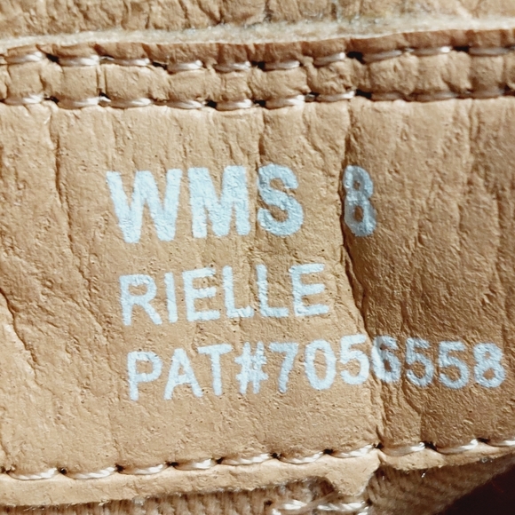 NEW DV Dolce Vita Rielle Tan Brown Leopard Print Lug Sole Ankle Boots F1031 - Picture 11 of 12